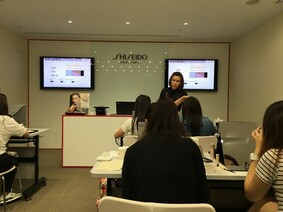 知名国际品牌资生堂（SHISEIDO）于2016年5月为来自工商及酒店旅游管理学院之酒店及餐饮管理学及公共关系及管理专业的学生举办专业的美容与化妆工作坊。