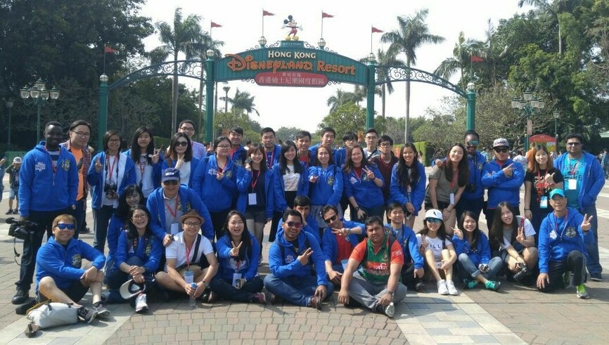 A wonderful day in Hong Kong Disneyland.