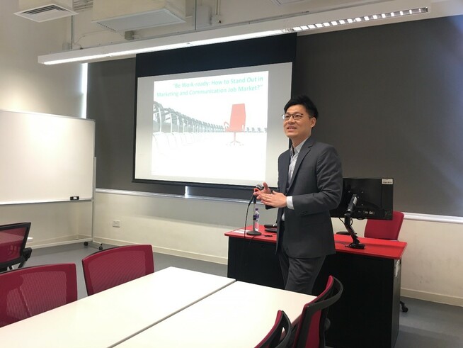 Miss Felicia FAN, Teaching Fellow of BA (Hons) Public Relations and Management Programme, invited Mr. Raman HONG, Manager of Commercial Staffing, Kelly Services Hong Kong and his team to visit THEi on 25 March, 2019 to deliver a WIL talk titled “Be Work-ready: How to Stand Out in Marketing and Communication Job Market?”