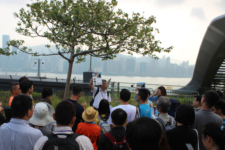 Mr. Peter POW, Director of L. F. Sam (H. K.) Ltd., presented how the use of water management products and techniques can provide onsite stormwater treatment at Kai Tak Cruise Terminal Roof Garden.