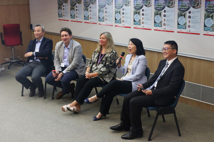 Speakers interacted with participants during panel discussion.