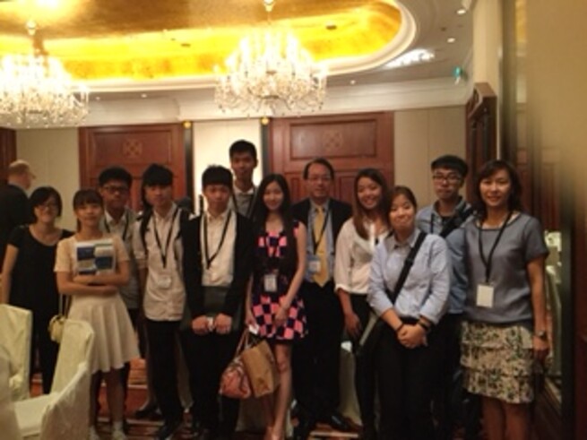 Meeting PR Industry Veteran – Mr Richard TSANG (the fourth from right)