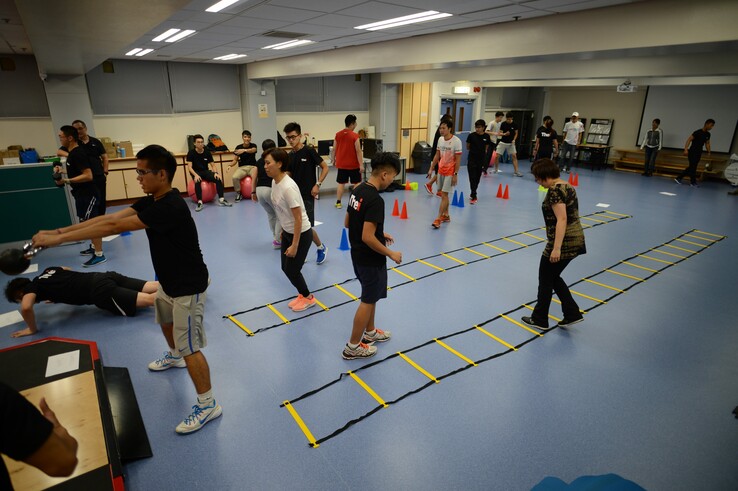 Year 3 students assisted head coach in training up the fitness level of the participants to prepare for the race