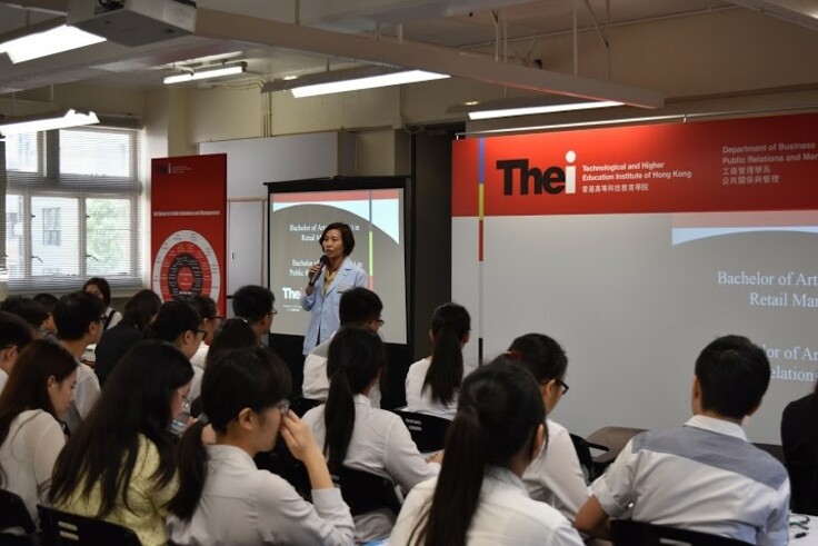 Ms. Susan CHAN, Teaching Fellow of Faculty of Management and Hospitality, shares programme details with interviewees in May 2016.